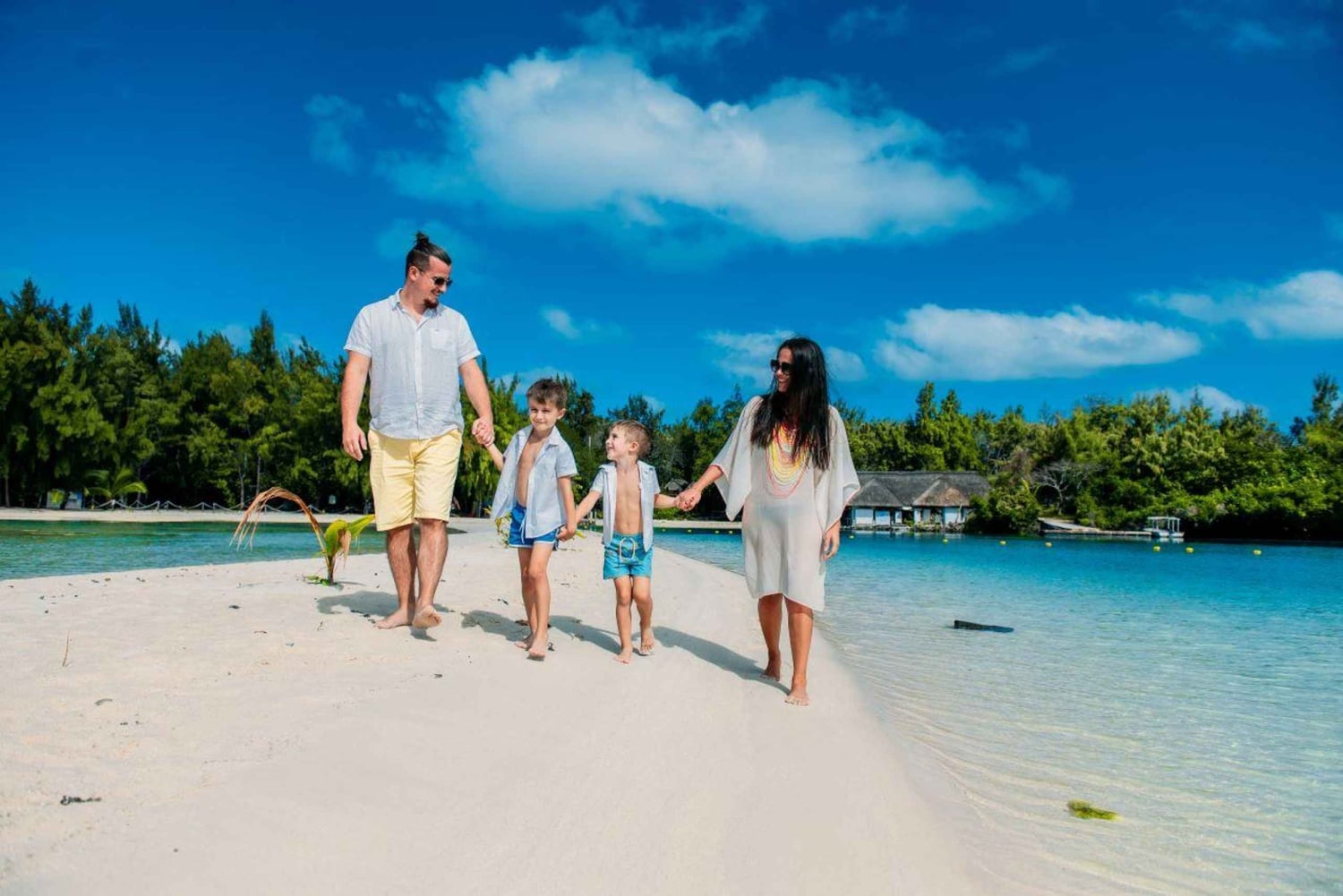 Ile Aux Cerfs: Katamaranfahrt, Insel, Wasserfälle, Mittagessen