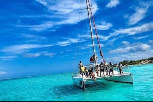 Ile Aux Cerfs katamaraaniristeily, jossa nouto/pudotus ja lounas