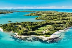 Île aux Cerfs Island Cruise by Pirate Boat with Lunch