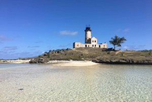 Ile aux Cerfs Speedboat Trip with Pickup and BBQ Lunch