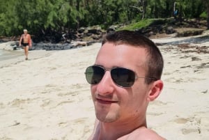 La Preneuse: Pływanie z delfinami i snorkeling - wycieczka łodzią motorową