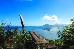 Randonnée au lever du soleil au Morne Brabant