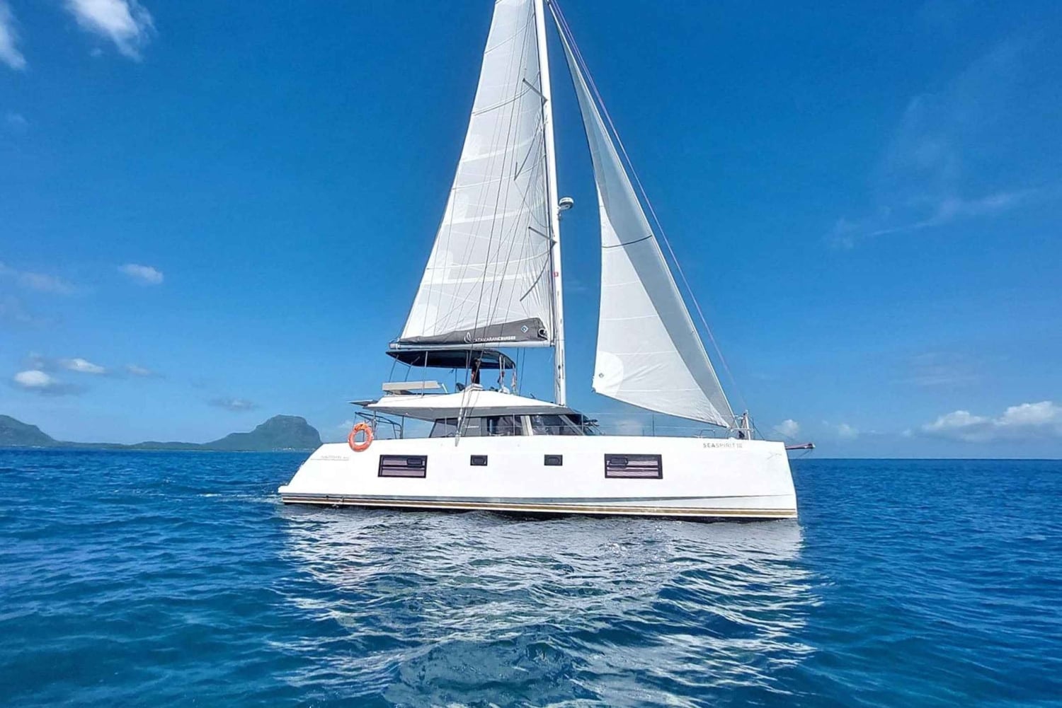 Mauritius: West Coast Catamaran Cruise fra Black River