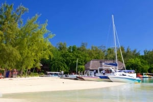 Mauritius: 3 aktiviteter + båttur til Ile aux Cerfs m/grill