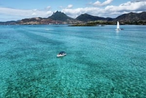 Mauritius 5 Islands Hopping Tours - PRIVATE BOAT