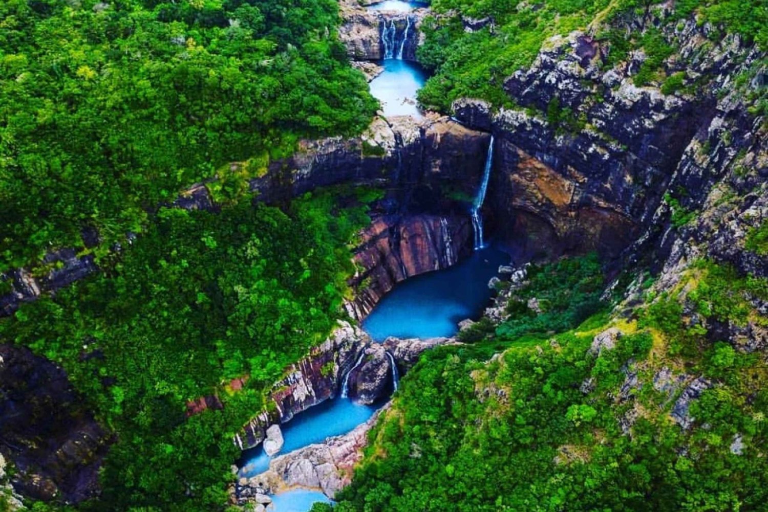 Mauritius: escursione alle 7 cascate con pranzo e trasferimenti dall'hotel