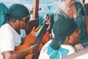 Ile Maurice : Excursion en bateau à l'Ile aux Cerfs avec déjeuner/glissade d'eau
