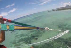 Mauritius: Katamaransejltur til Ile Aux Cerfs inklusive afhentning