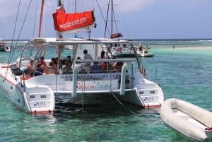 Mauritius: Catamaran Cruise with BBQ & Watersports