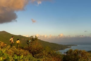 Mauritius: escursione esclusiva al tramonto a Le Morne e aperitivo