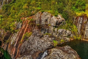 Mauritius: Full Canyon Tamarind Falls 5-Hour Hike