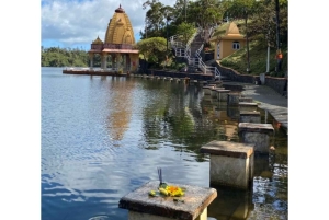 Mauritius: Full-Day Tour with Vallée Adventure Park