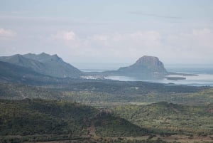 Mauritius: Vandre og bestig Trois Mamelles-bjerget
