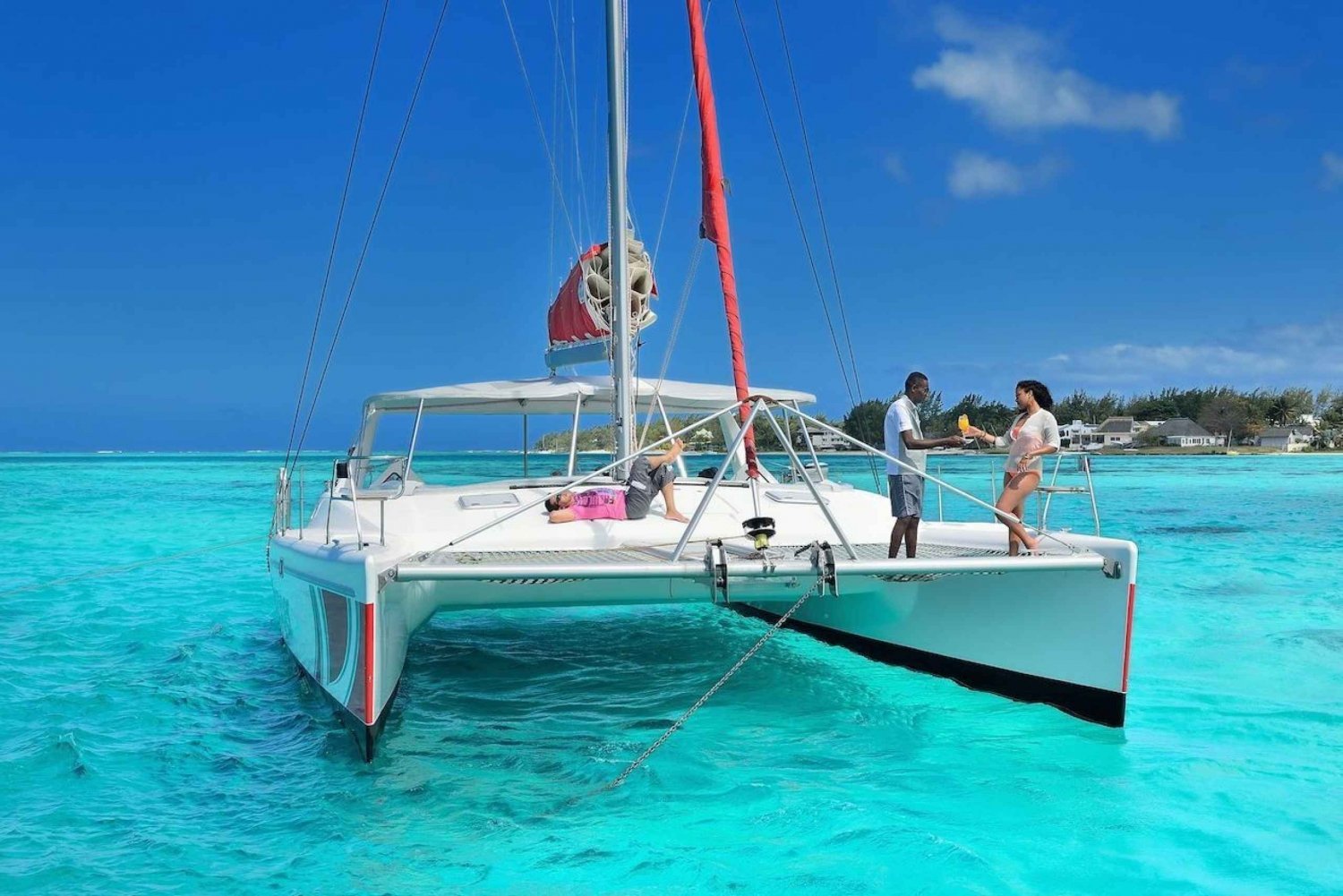 Mauritius: Ile Aux Cerfs Catamaran Trip w/ Lunch & Transfer