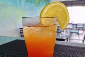 モーリシャス、ル・モルヌでのハイキング、ビーチ、レストランでのお食事をお楽しみください