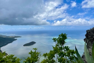 Maurice : Le Morne : Randonnée intime loin de la foule