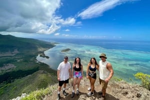 Maurice : Le Morne : Randonnée intime loin de la foule