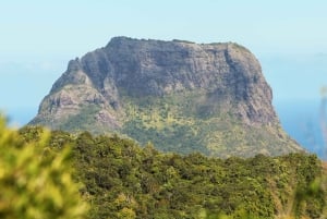 Mauritius: Le Morne Mountain Guided Sunrise Hike and Climb