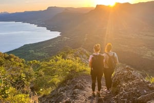 Mauritius: Le Morne Mountain Guided Sunrise Hike and Climb