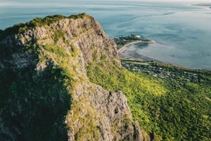 Mauritius: Le Morne Mountain Guided Sunrise Hike and Climb