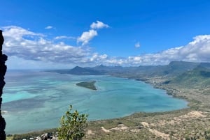 Maurice : Le Morne : Randonnée intime loin de la foule
