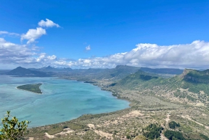 Maurice : Le Morne : Randonnée intime loin de la foule