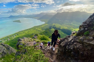 Mauritius: Le Morne Mountain UNESCO Eco Hike