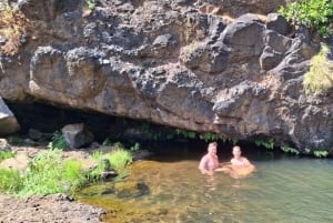 Mauritius: Le Morne & Tamarind Falls Guided Hike & breakfast