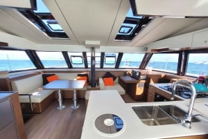 Mauritius: Liveonboard Catamaran Cruise around Mauritius