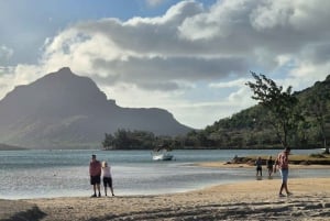 Mauritius: Morne Brabant -vuori Opastettu patikointi