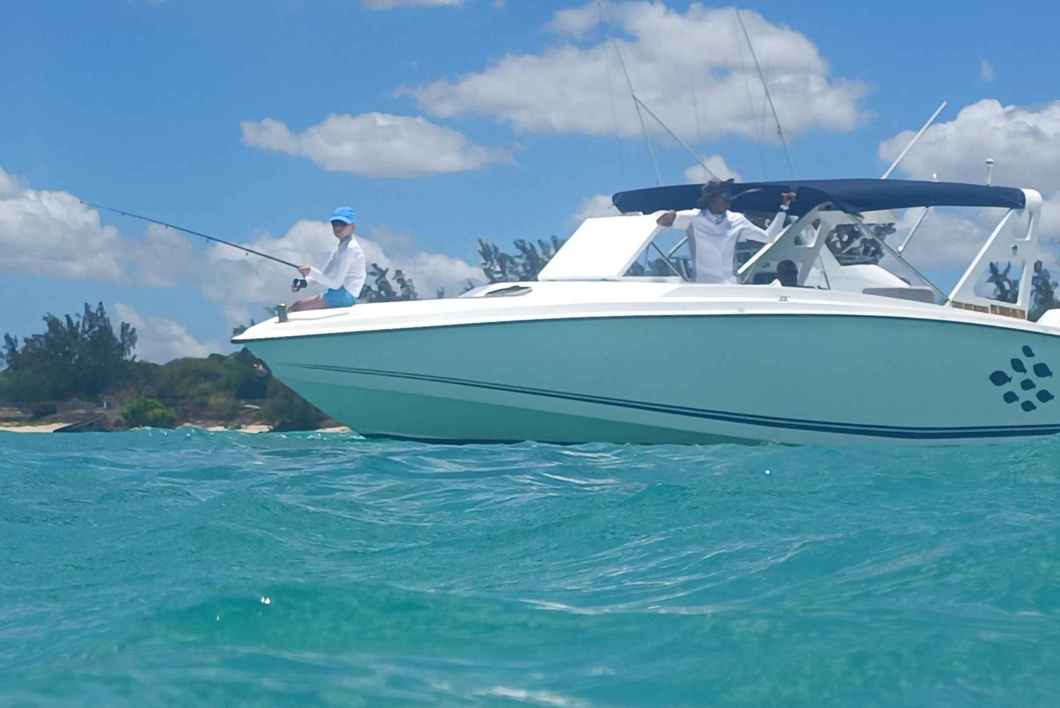 Mauritius: Private Rafale Speedboat Rental (Full Day or Half Day)