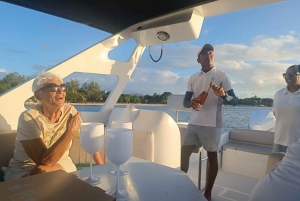 Mauritius: Private Rafale Speedboat Rental (Full Day or Half Day)