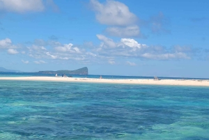 Mauritius: Private Rafale Speedboat Rental (Full Day or Half Day)