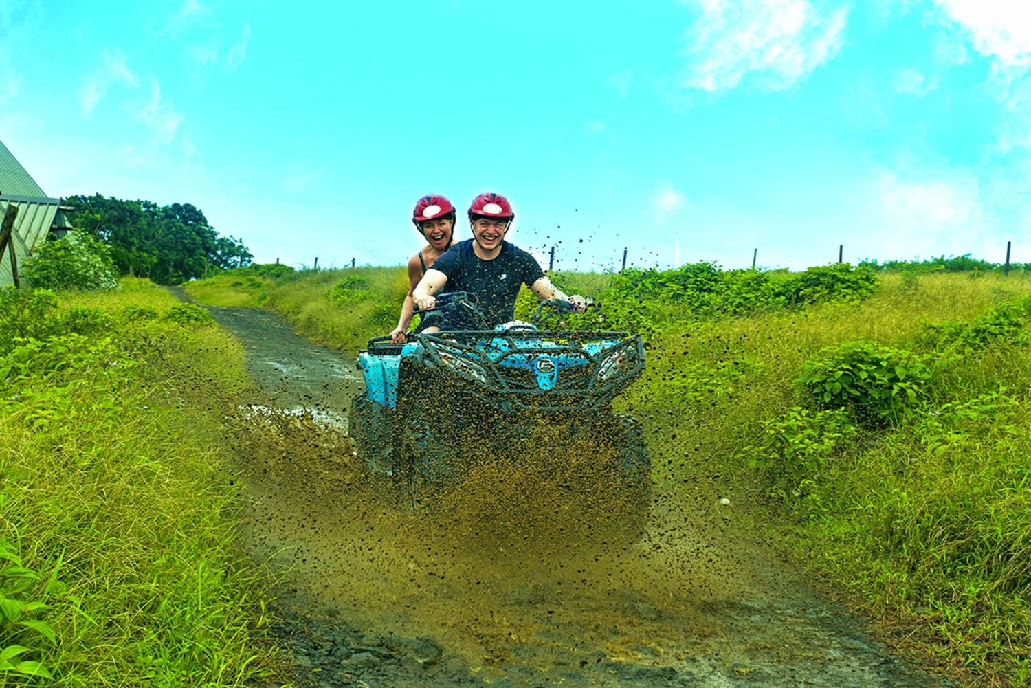 Maurícia: aventura dupla de moto-quatro no Parque Vallé Advenature