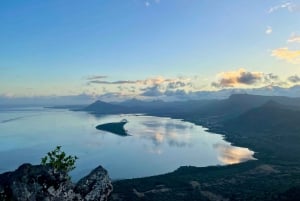 Maurice : Le Morne : Randonnée intime loin de la foule
