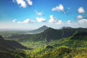 Mauritius South Highlights Tour: Vallée & Chamarel Dunes