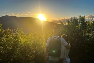 Mauritius: Sunrise Mountain Hike with Southwest Road-trip