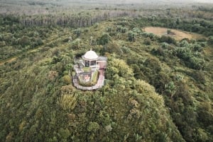 Mauritius: Sunrise Mountain Hike with Southwest Road-trip