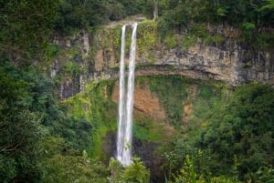 Mauritius: Sunrise Mountain Hike with Southwest Road-trip