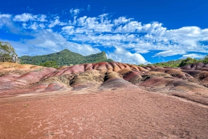 Mauritius: Sunrise Mountain Hike with Southwest Road-trip