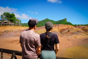 Mauritius: Sunrise Mountain Hike with Southwest Road-trip