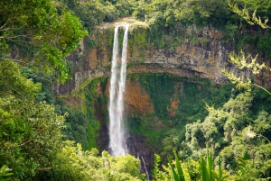 Mauritius: Sunrise Mountain Hike with Southwest Road-trip