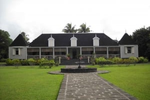 Mauritius: Tea, Rum and Vanilla Route with Lunch and Pickup