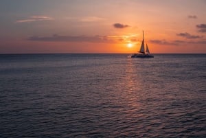 Mauritius: catamarantocht bij zonsondergang, drankjes en snacks