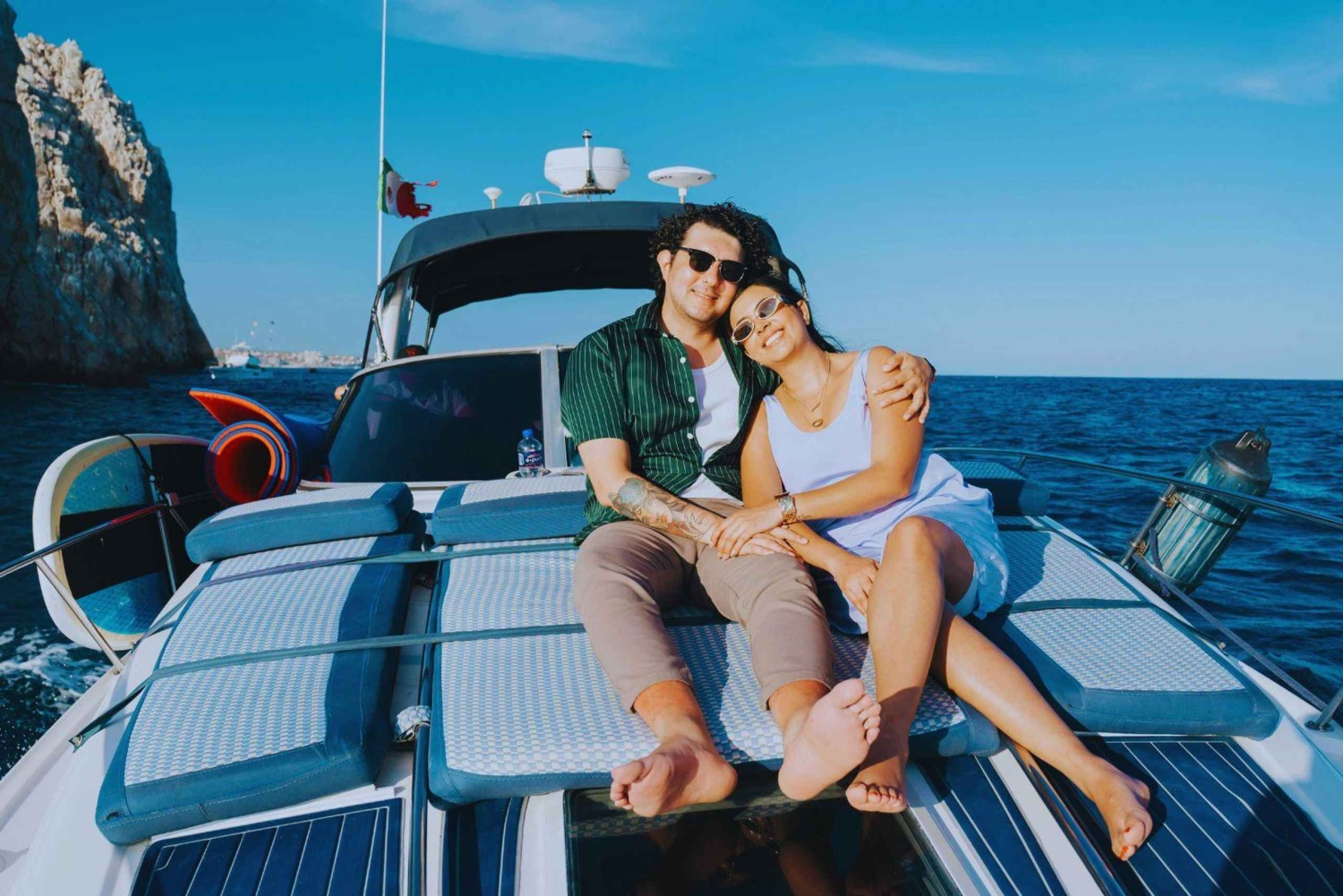 Mauritius: Yacht Exclusive Dolphin & Snorkeling Experience