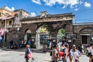 Northern Wonders Full-Day Private Tour with 3 Parks & Lunch