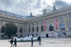 Paris: World's Fair Monuments Guided Walking Tour