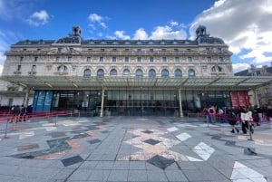 Paris: World's Fair Monuments Guided Walking Tour