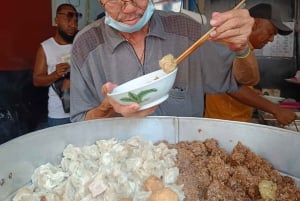 Port Louis: Street Food & City Tour