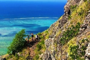 Yksityinen Patikointi le Morne-vuorella & lounas Ilot Fourneaussa